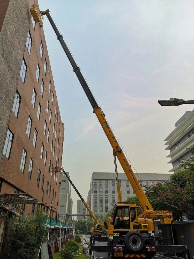 承德鹰手营子矿汽车吊出租哪家好，选择最靠谱的服务商指南