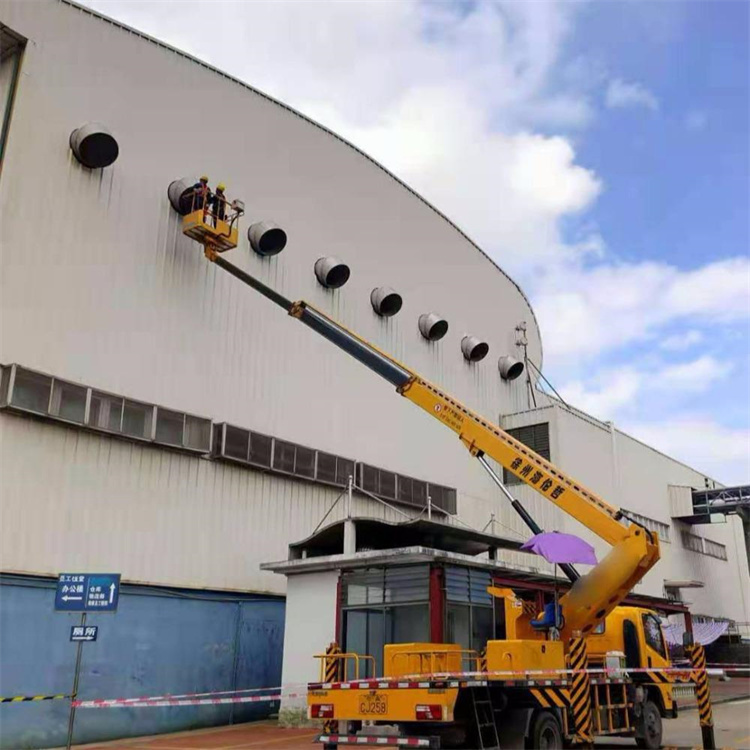 承德鹰手营子矿高空作业车出租服务：专业广告牌安装解决方案