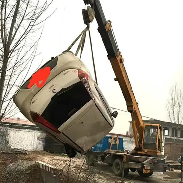 承德鹰手营子矿随时待命，吊车24小时道路救援服务全解析