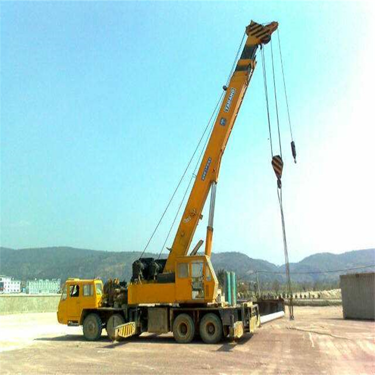 承德鹰手营子矿小型吊车出租价格是多少